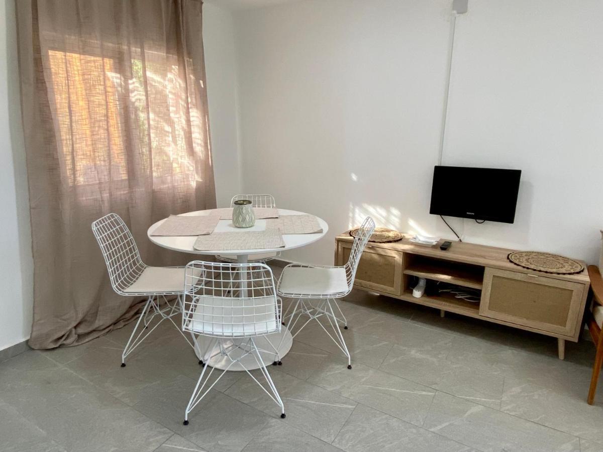 Ammos Luxury Suits And Residences Peyia Exterior foto