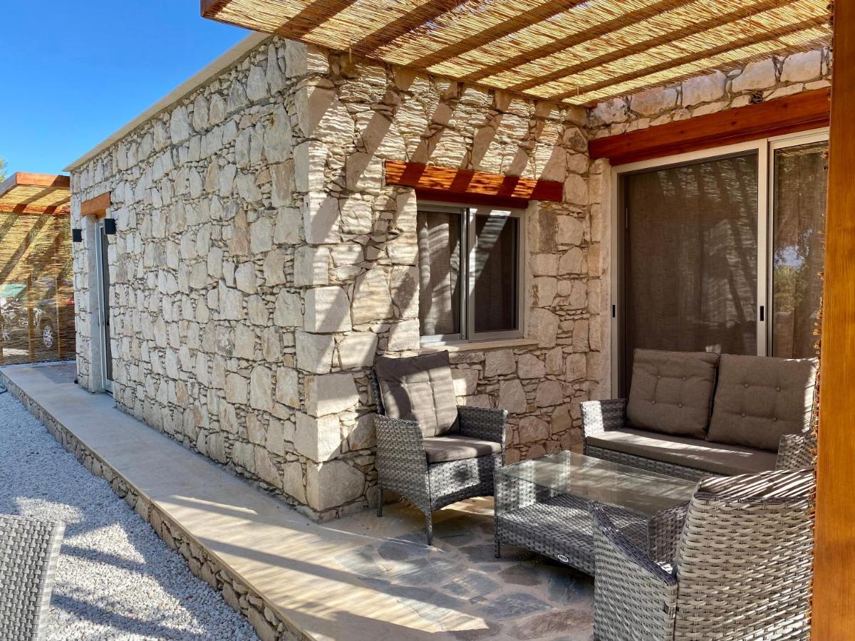Ammos Luxury Suits And Residences Peyia Exterior foto
